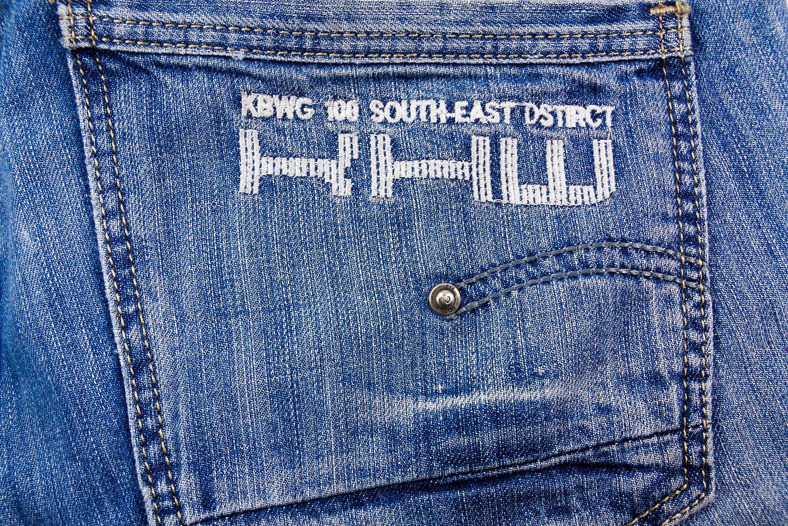 L’impact des étiquettes vêtement sur la qualité perçue des produits